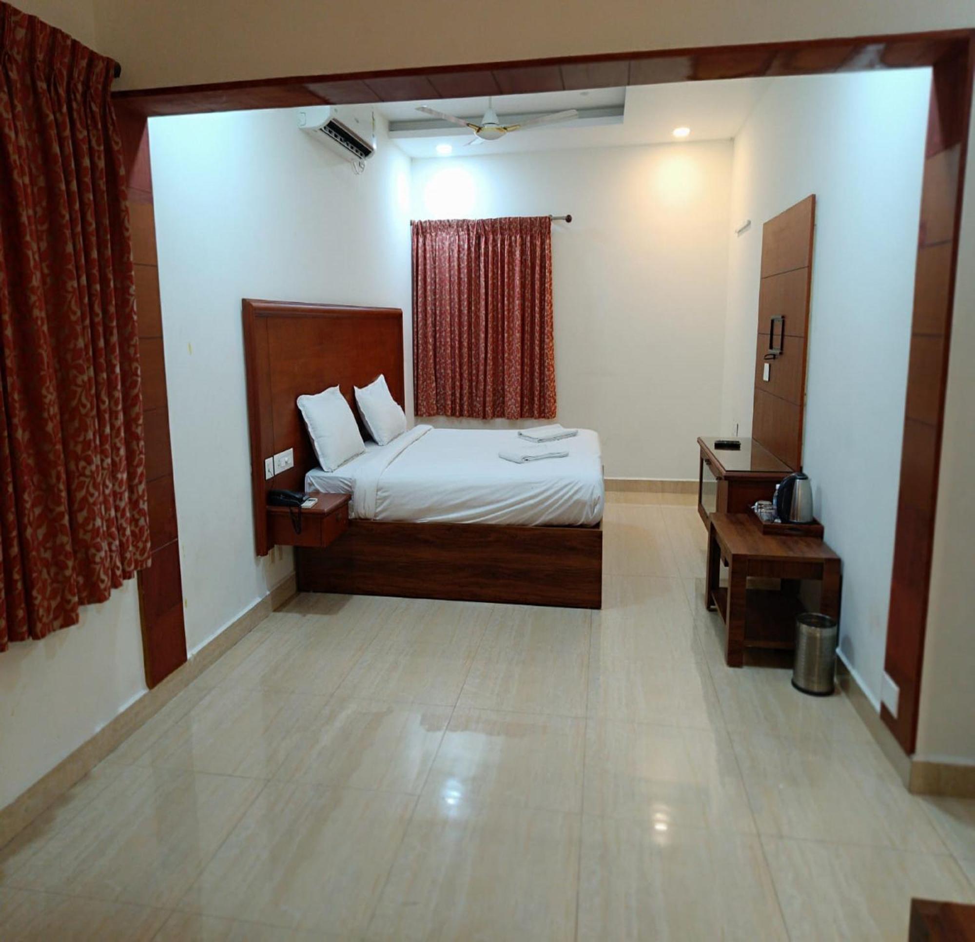 Azhagappa Residency Pondicherry Exterior foto